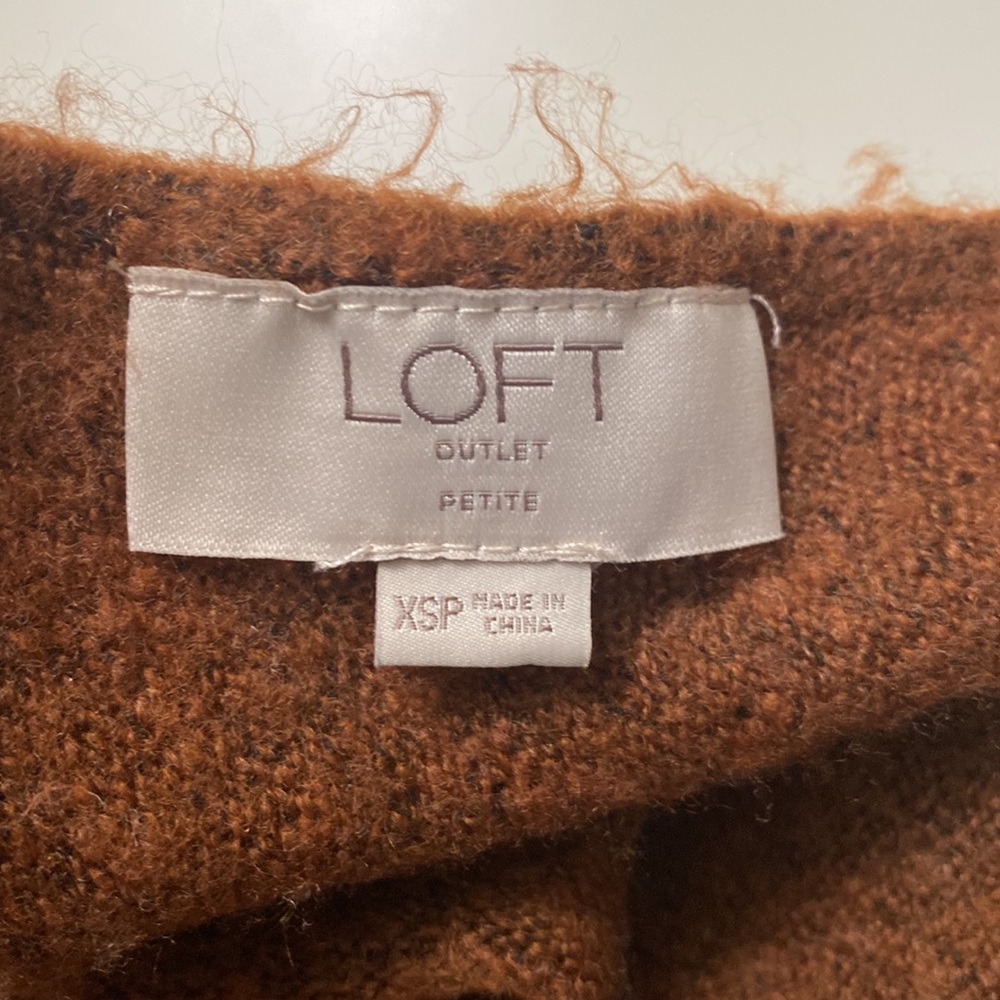 Open Back Sweater - Picture 4 of 4